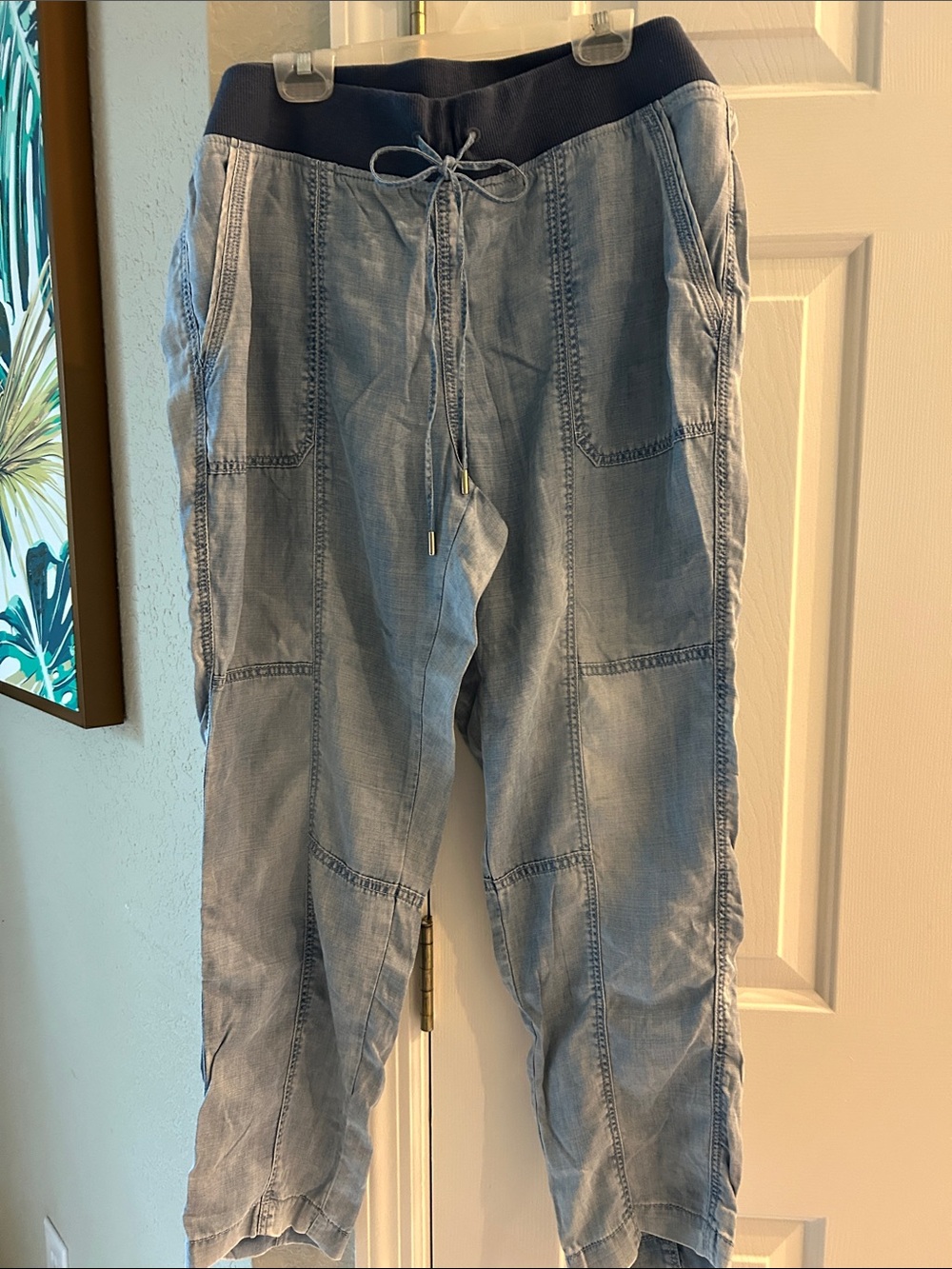 White House /black market Light Blue womans Jogger Jeans with Drawstring Waist